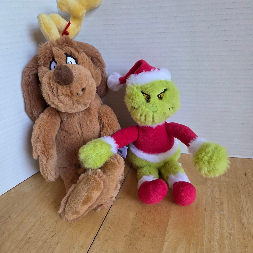 Dr Seuss Holiday Plush Lot Santa Grinch Ten Acre & Max Reindeer Dog Aurora
